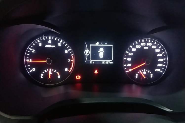 Used Kia K5 2016 1.6T Automatic LUX Instrument Cluster