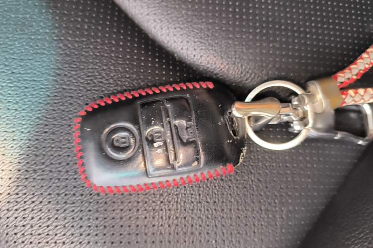 Used Kia K5 2016 1.6T Automatic LUX Interior 1