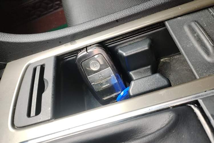 Used Kia K5 2016 2.0T Automatic PRM Interior 1