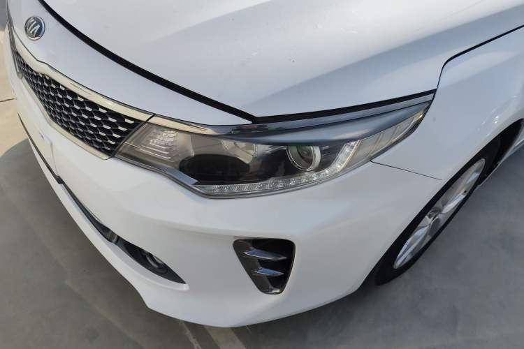 Used Kia K5 2016 1.6T Automatic LUX Left Front Headlight