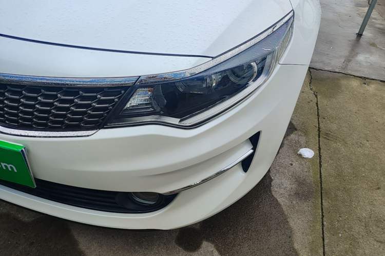 Used Kia K5 2016 2.0L Automatic GLS Left Front Headlight