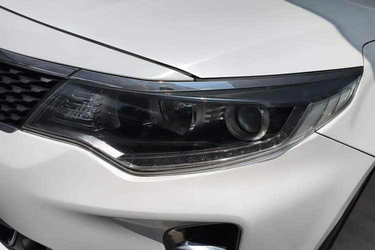 Used Kia K5 2016 1.6T Automatic LUX Left Front Headlight