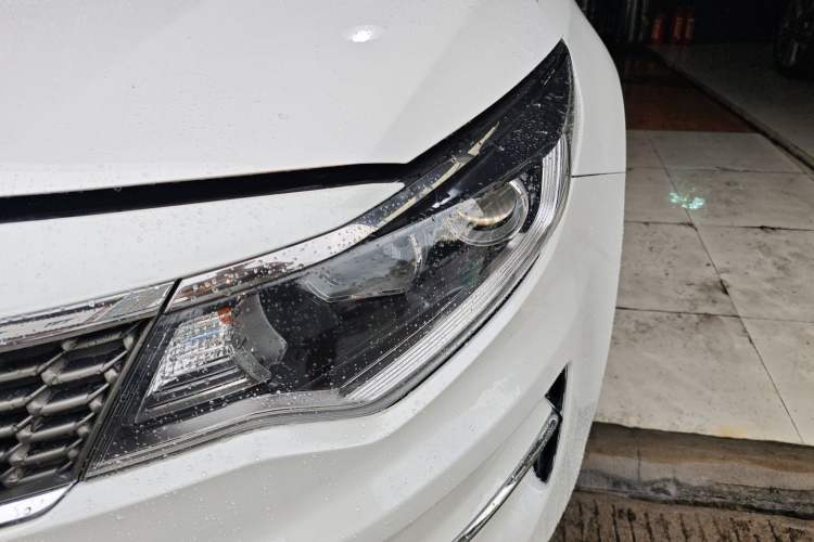 Used Kia K5 2016 2.0L Automatic GLS Left Front Headlight