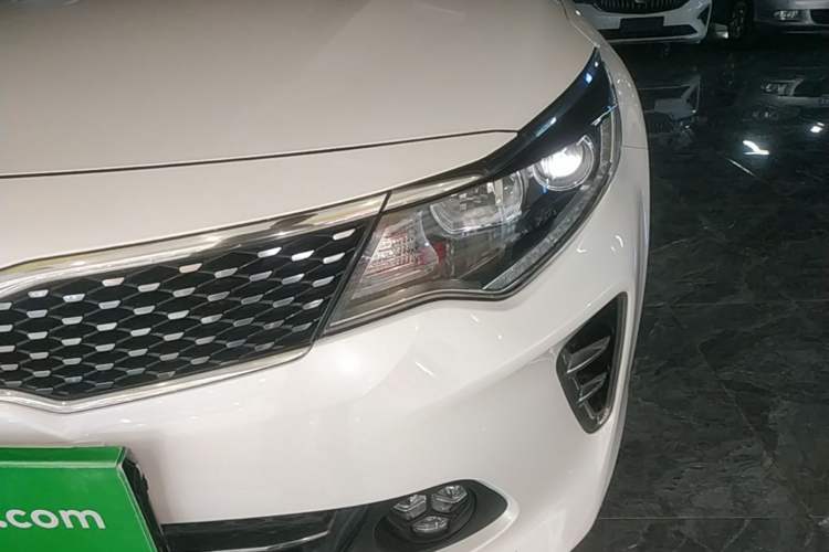 Used Kia K5 2016 1.6T Automatic LUX Left Front Headlight