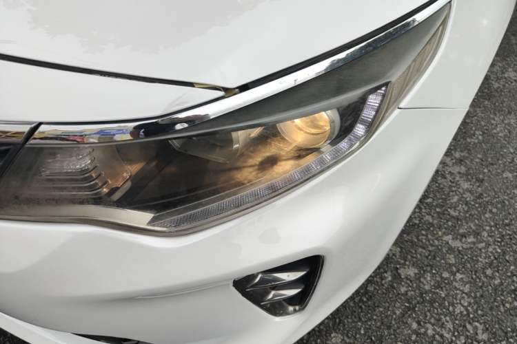 Used Kia K5 2016 1.6T Automatic LUX Left Front Headlight