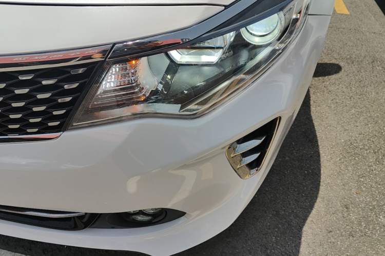 Used Kia K5 2016 1.6T Automatic LUX Left Front Headlight