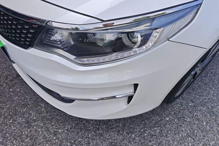 Used Kia K5 2016 2.0L Automatic LUX Left Front Headlight