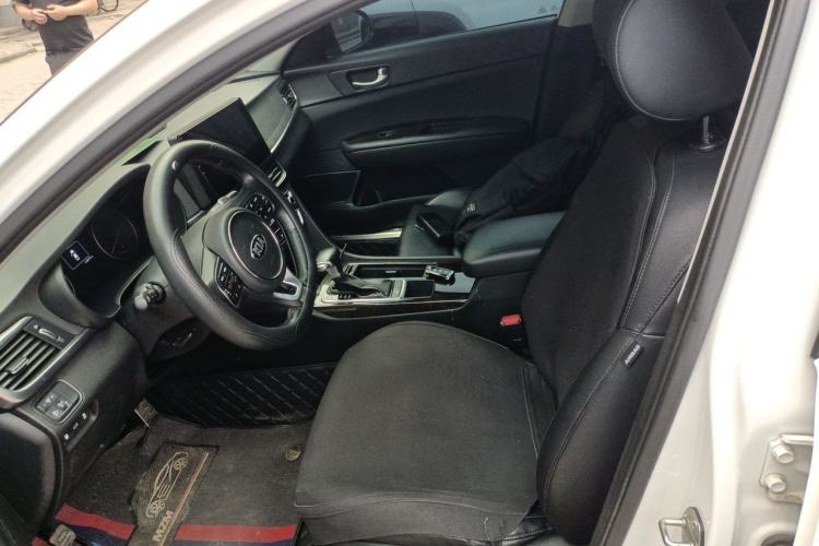 Used Kia K5 2016 1.6T Automatic LUX Left Front Seat