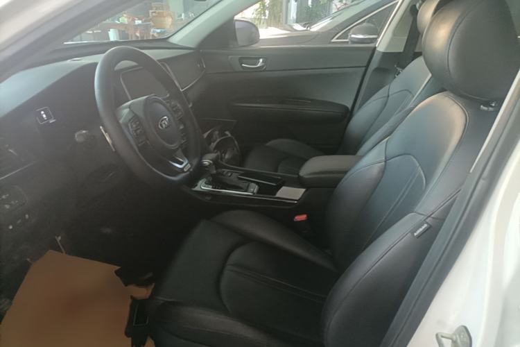 Used Kia K5 2016 1.6T Automatic LUX Left Front Seat