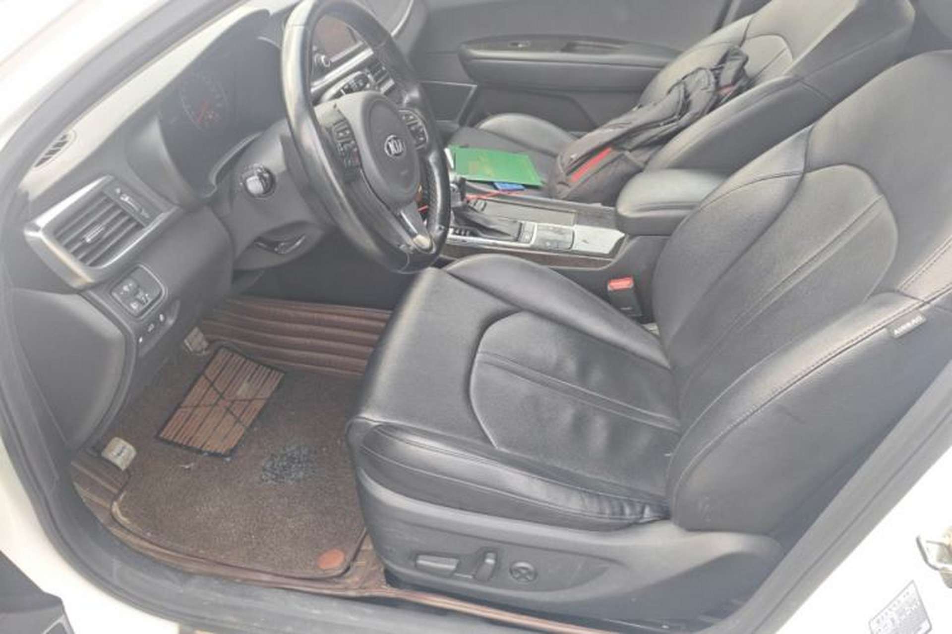 Used Kia K5 2016 2.0L Automatic LUX Left Front Seat