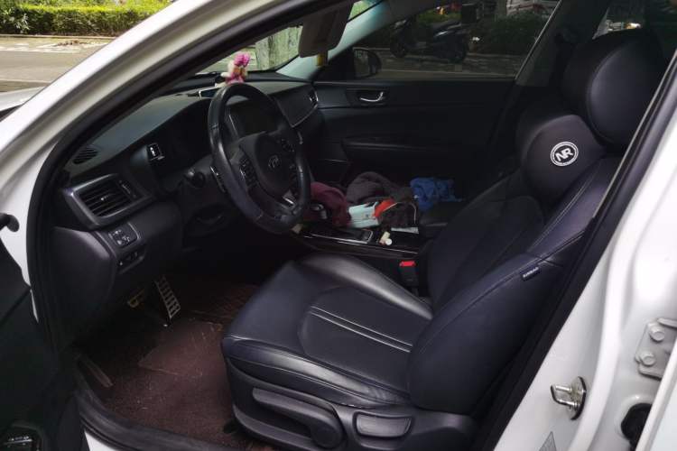 Used Kia K5 2016 1.6T Automatic LUX Left Front Seat