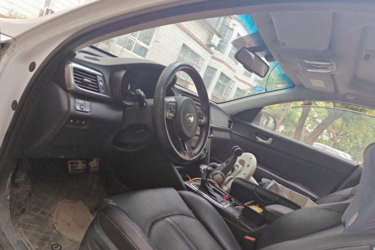 Used Kia K5 2016 2.0L Automatic LUX Left Front Seat