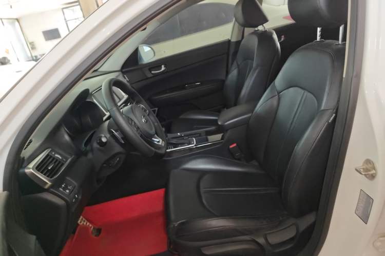 Used Kia K5 2016 1.6T Automatic LUX Left Front Seat