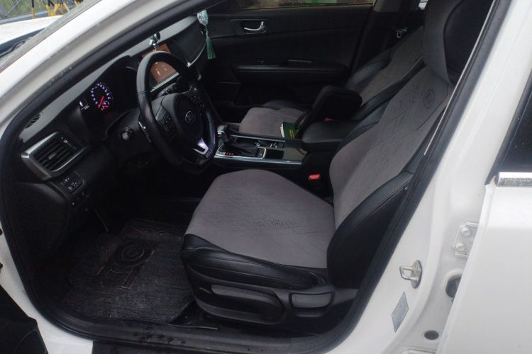 Used Kia K5 2016 1.6T Automatic LUX Left Front Seat