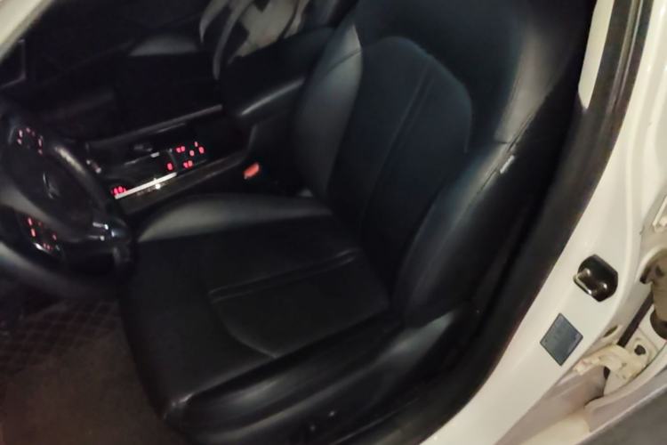 Used Kia K5 2016 2.0L Automatic LUX Left Front Seat