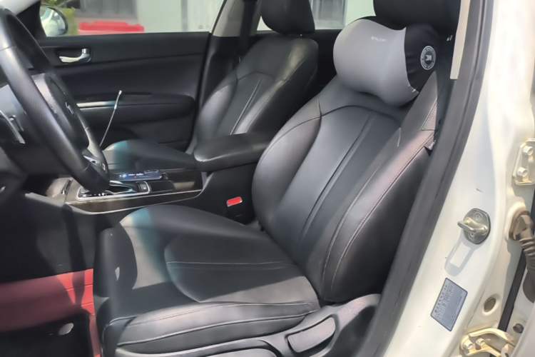 Used Kia K5 2016 1.6T Automatic LUX Left Front Seat