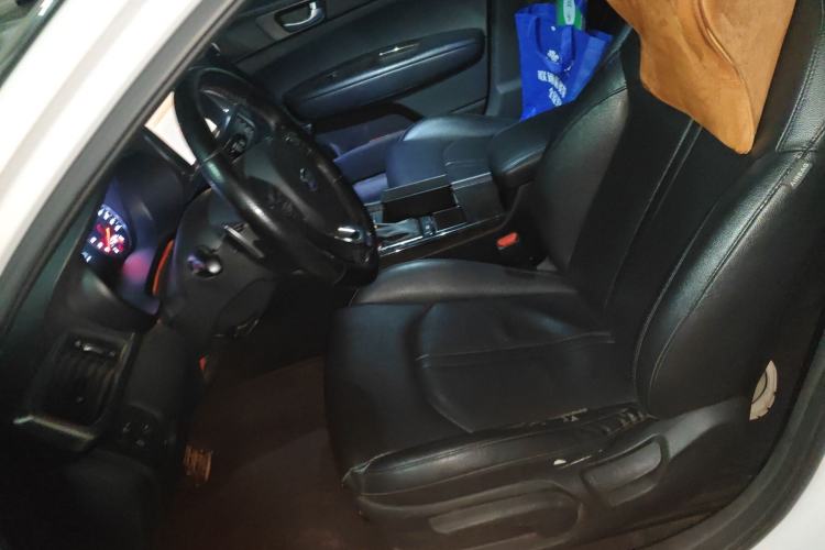 Used Kia K5 2016 1.6T Automatic LUX Left Front Seat