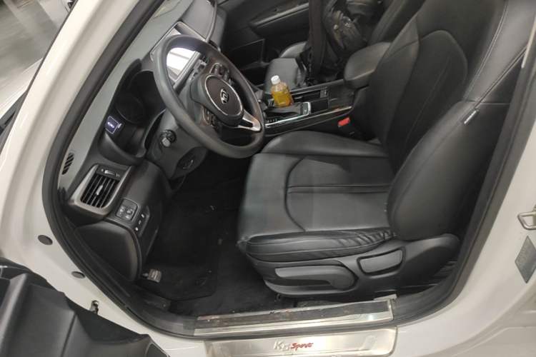 Used Kia K5 2016 2.0L Automatic GLS Left Front Seat