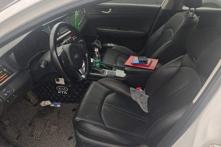 Used Kia K5 2016 2.0L Automatic LUX Left Front Seat