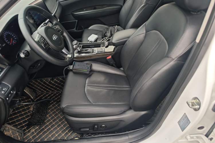 Used Kia K5 2016 2.0L Automatic LUX Left Front Seat