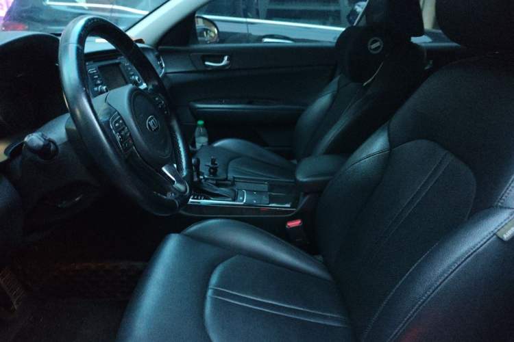 Used Kia K5 2016 2.0L Automatic LUX Left Front Seat