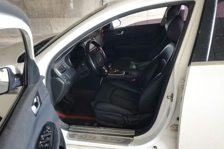 Used Kia K5 2016 2.0L Hybrid GLS Left Front Seat