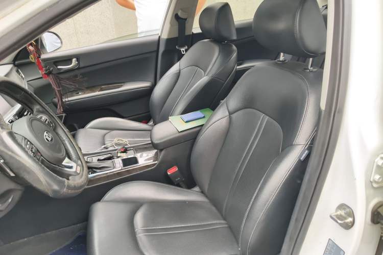 Used Kia K5 2016 1.6T Automatic LUX Left Front Seat