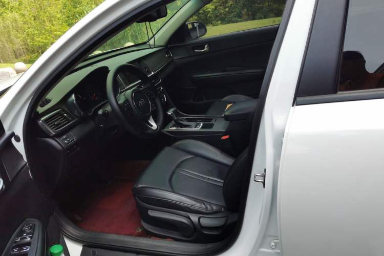 Used Kia K5 2016 2.0L Hybrid GLS Left Front Seat