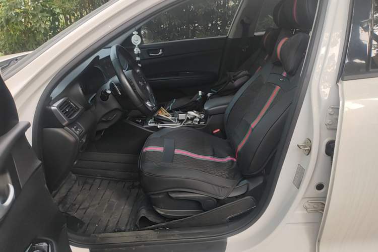 Used Kia K5 2016 1.6T Automatic LUX Left Front Seat