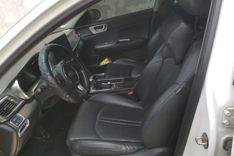 Used Kia K5 2016 2.0L Automatic LUX Left Front Seat