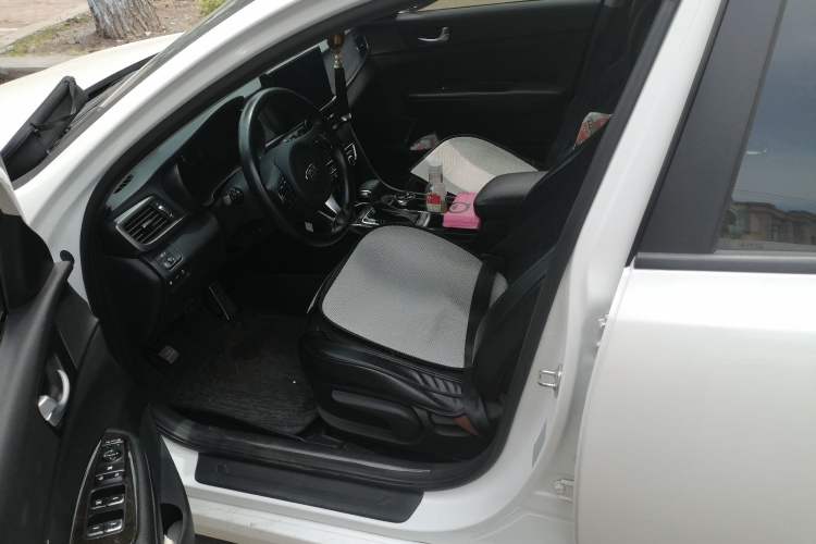 Used Kia K5 2016 2.0L Automatic GLS Left Front Seat