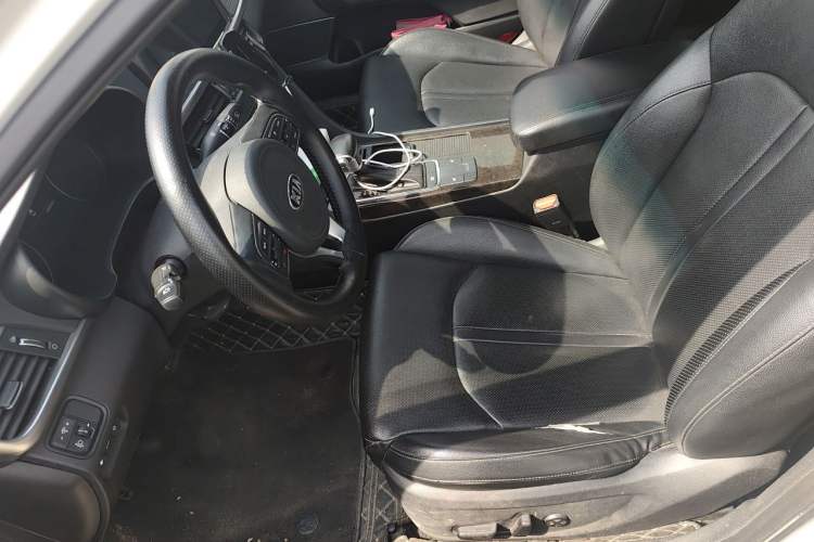 Used Kia K5 2016 2.0L Automatic LUX Left Front Seat