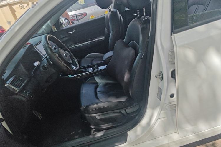 Used Kia K5 2016 1.6T Automatic LUX Left Front Seat