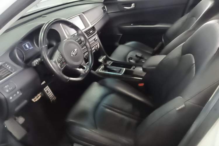 Used Kia K5 2016 1.6T Automatic LUX Left Front Seat