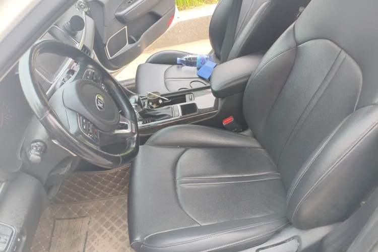 Used Kia K5 2016 1.6T Automatic LUX Left Front Seat