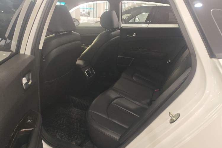 Used Kia K5 2016 1.6T Automatic LUX Left Rear Seat