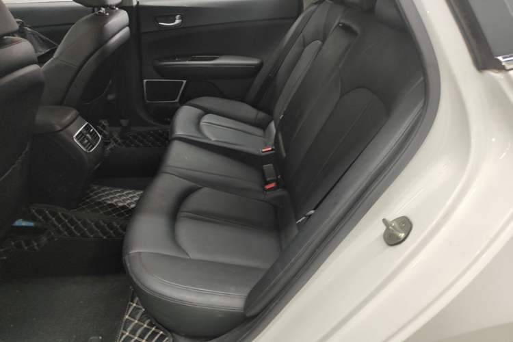 Used Kia K5 2016 2.0L Automatic GLS Left Rear Seat