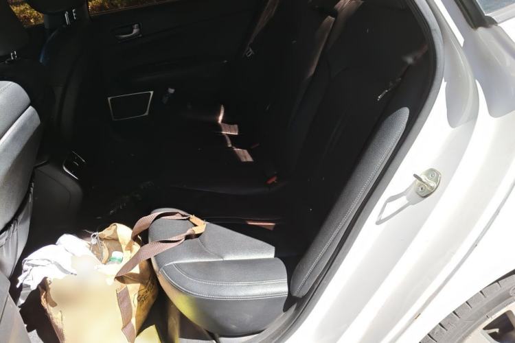 Used Kia K5 2016 2.0L Automatic LUX Left Rear Seat