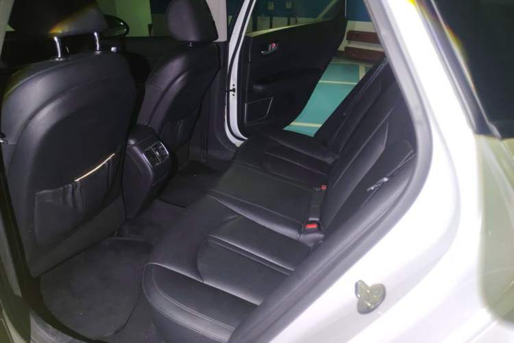 Used Kia K5 2016 2.0L Automatic LUX Left Rear Seat