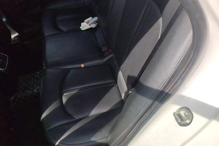 Used Kia K5 2016 2.0L Automatic LUX Left Rear Seat