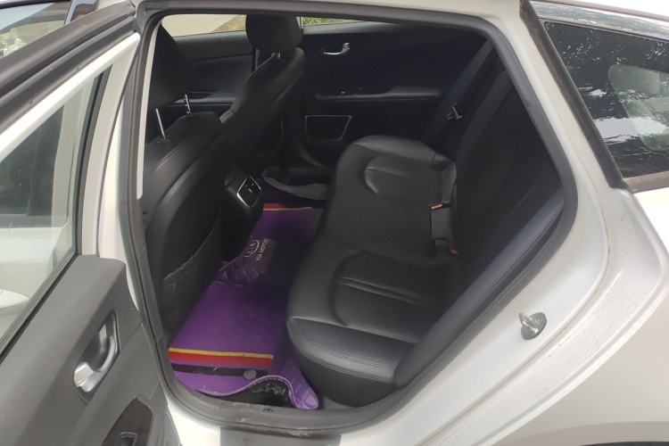 Used Kia K5 2016 1.6T Automatic LUX Left Rear Seat