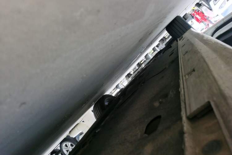 Used Kia K5 2016 2.0L Automatic LUX Left Side Sill