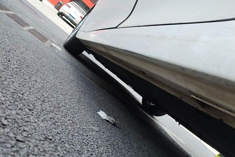 Used Kia K5 2016 1.6T Automatic LUX Left Side Sill
