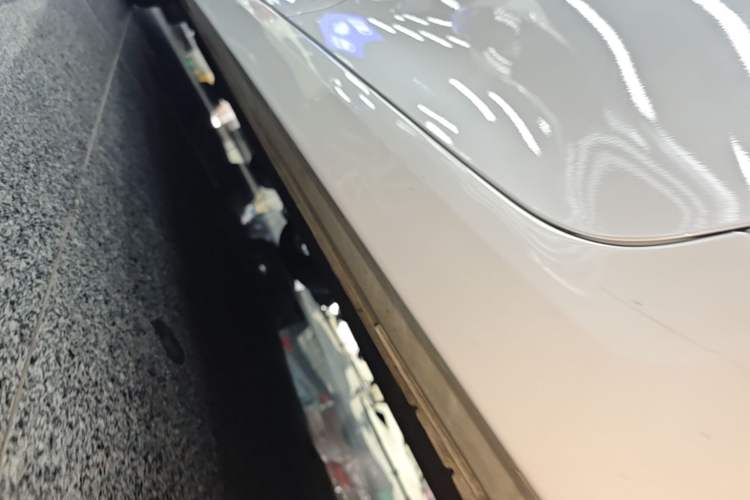 Used Kia K5 2016 1.6T Automatic LUX Left Side Sill