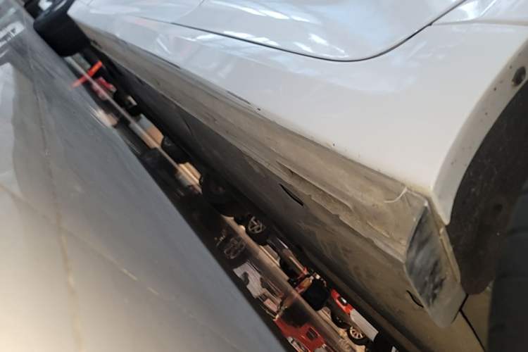 Used Kia K5 2016 1.6T Automatic LUX Left Side Sill