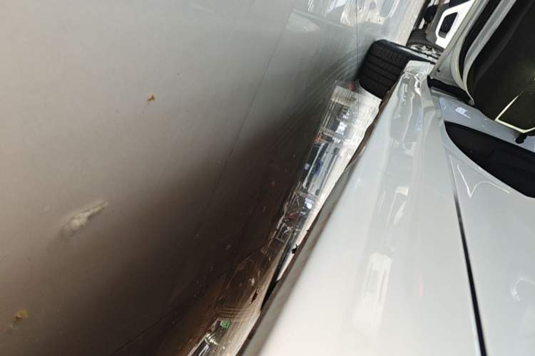 Used Kia K5 2016 1.6T Automatic LUX Left Side Sill