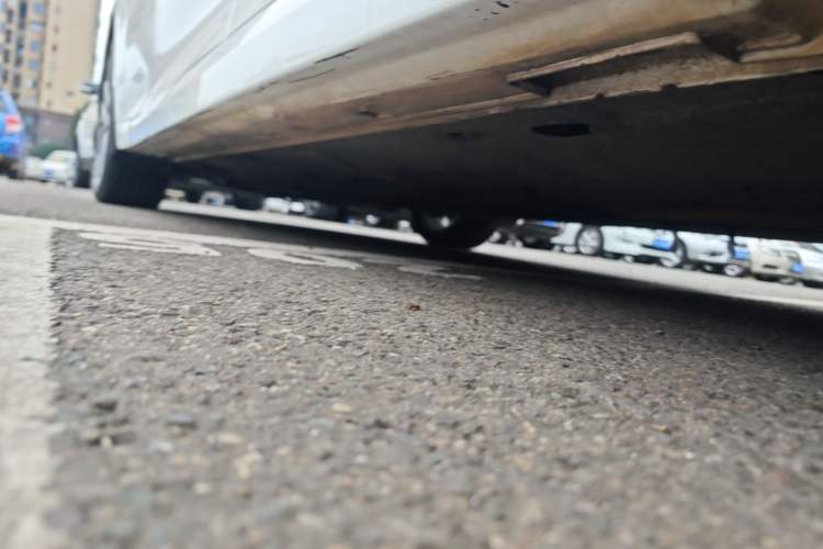 Used Kia K5 2016 2.0L Automatic LUX Left Side Sill