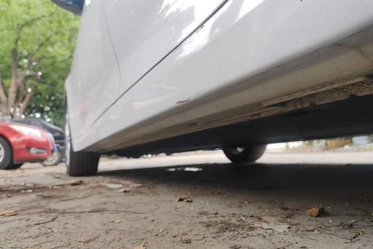 Used Kia K5 2016 1.6T Automatic LUX Left Side Sill