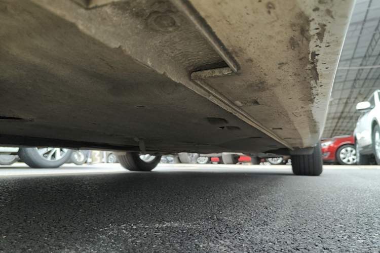 Used Kia K5 2016 1.6T Automatic LUX Left Side Sill