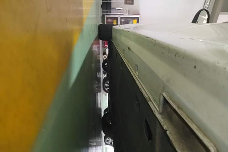 Used Kia K5 2016 1.6T Automatic LUX Left Side Sill